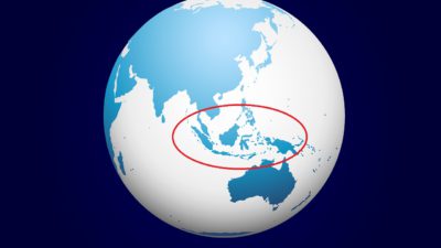 Jordklotet från vinkeln så att Indonesien syns. Indonesien är inringat med en röd cirkel.